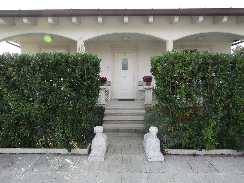 Danio Beach House Lido di Camaiore Eksteriør billede